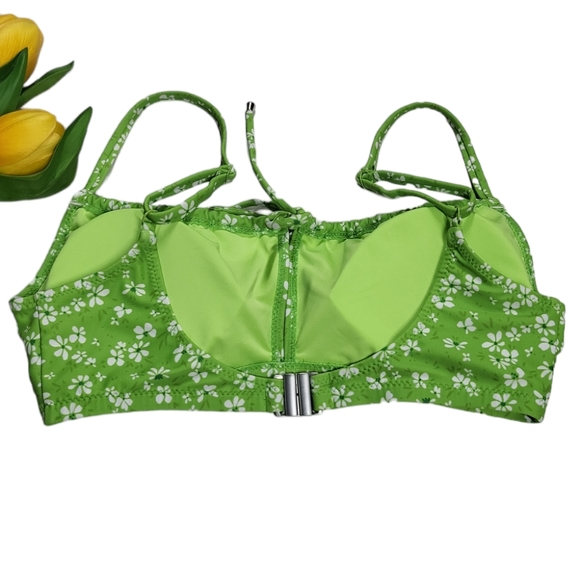 Perry Shirred Bikini Top Floral in Gren - Picture 10 of 13